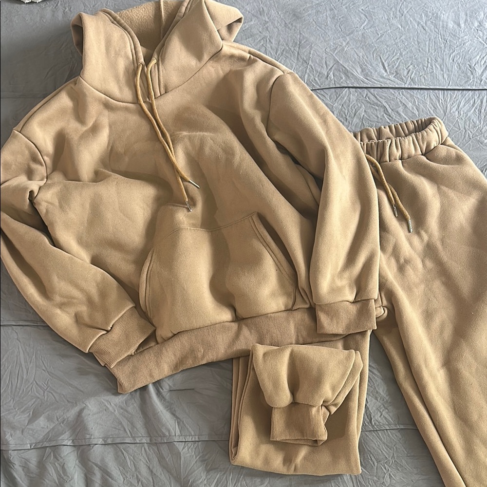 SHEIN Camel Loungewear Set